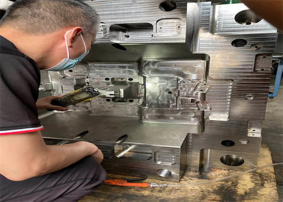 Cold Runner Hot Runner Steel Mould Basis Komponen Cetakan Injeksi Plastik Otomotif