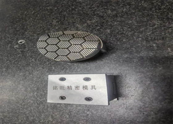 NAK80 S136 Polishing Mould Menyisipkan Komponen Mould Injeksi Plastik