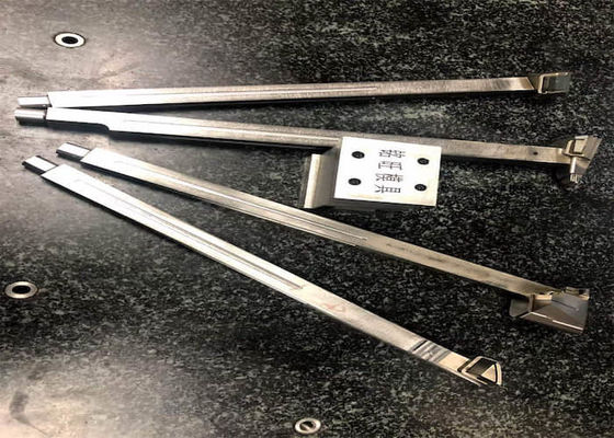Komponen Cetakan Injeksi Plastik Zinc Nickel Plating Mould Lifter