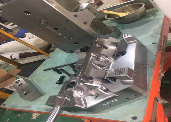 Komponen Cetakan Pemesinan Kustom Inti Dalam Cetakan Injeksi