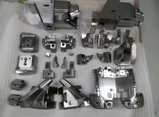 Bagian Perangkat Keras Cetakan Injeksi Presisi OEM Bagian Cetakan Otomatis Kuningan Stainless Steel